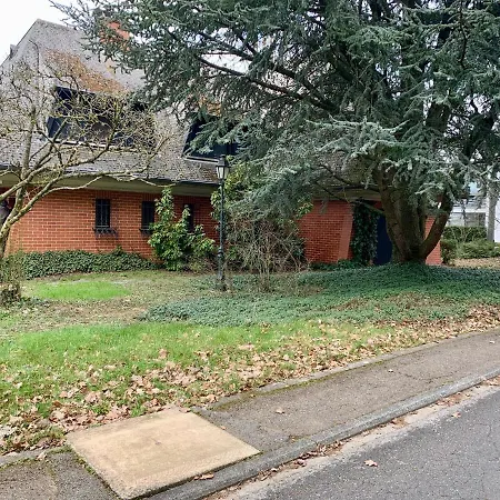 Ferienhaus Des Hurlevents Bourglinster